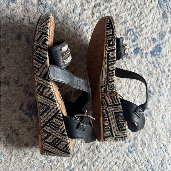 Sam Edelman Black Studded Sandals, 6.5 - Picture 5 of 5